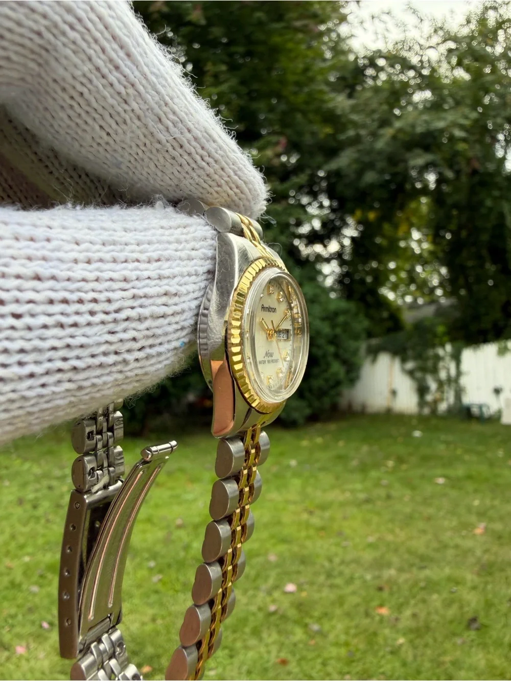 Vintage Armitron Now Women's Two-Tone Watch Day/Date Crystal Markers 165ft WR